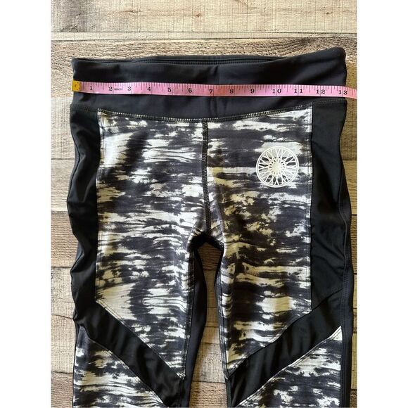 Soul Cycle Cropped Cycling Spin Workout Black Space Dye Leggings | Size M - Picture 3 of 7